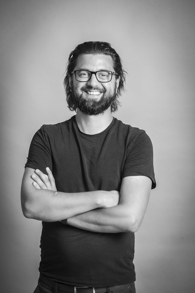 Portræt af Nick Becker, Google Ads- og SEO-specialist i KommPress