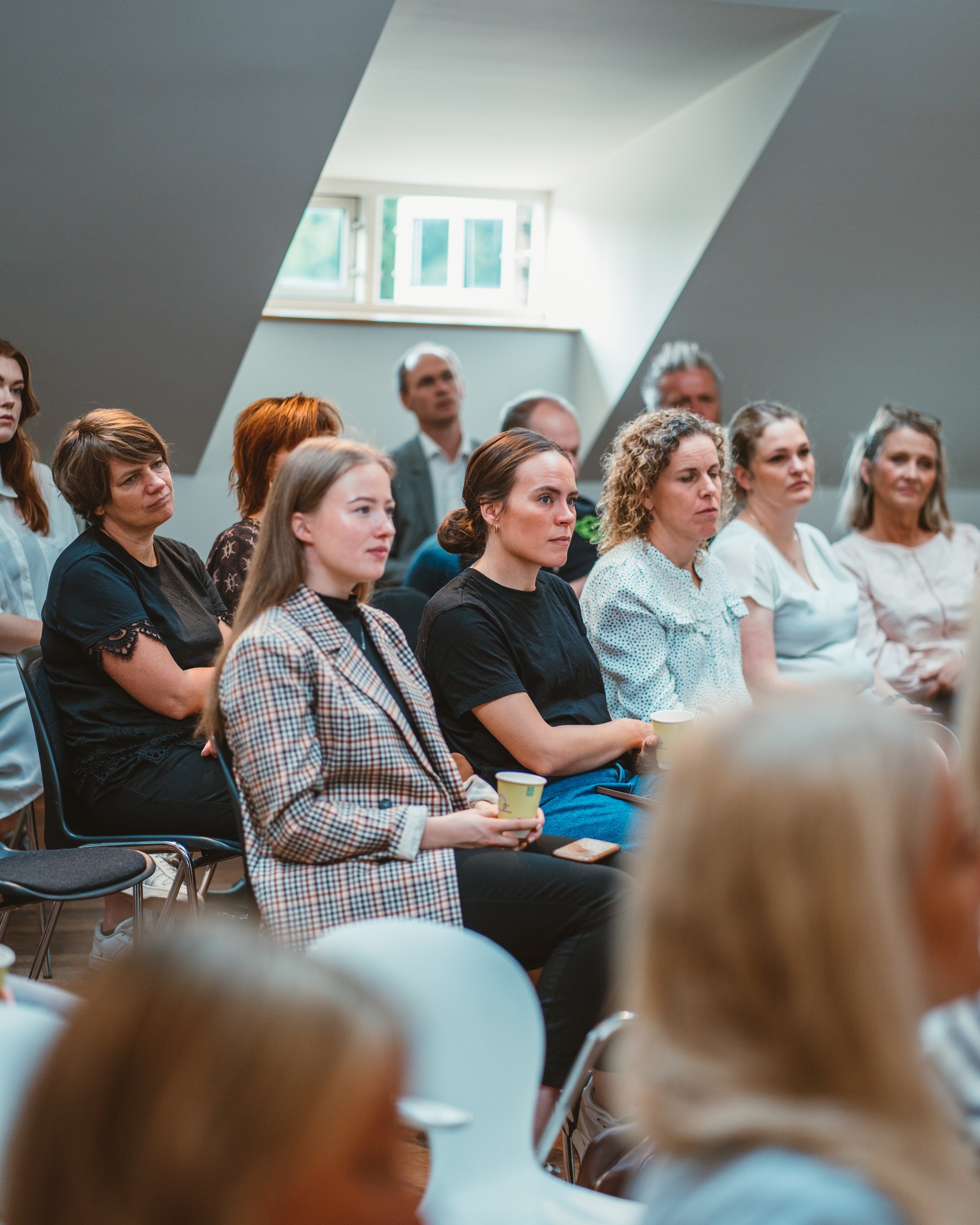 Deltagere til et LinkedIn-kursus hos KommPress